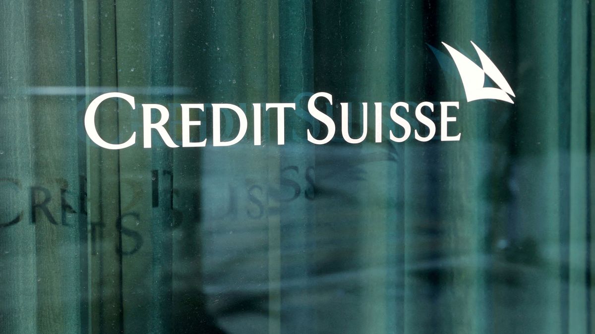 Držitelé dluhopisů Credit Suisse zuří. Švýcarský regulační úřad čelí stovkám žalob